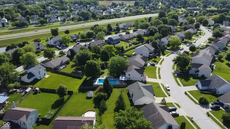 10194 Buell Drive Avon IN 46123