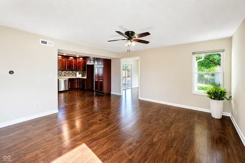 10194 Buell Drive Avon IN 46123