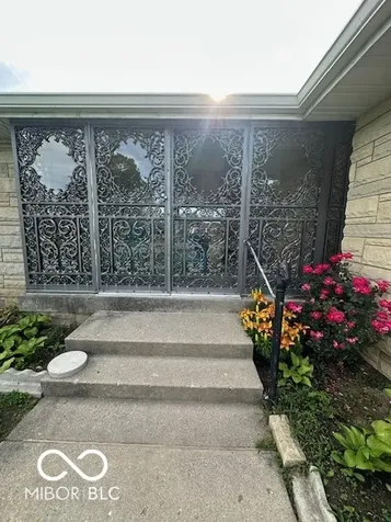 76 Kirk Drive E Indianapolis IN 46234