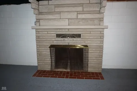 76 Kirk Drive E Indianapolis IN 46234