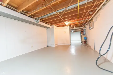 4052 Roselawn Avenue Columbus IN 47203
