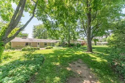 4052 Roselawn Avenue Columbus IN 47203