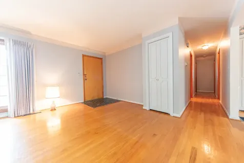 4052 Roselawn Avenue Columbus IN 47203