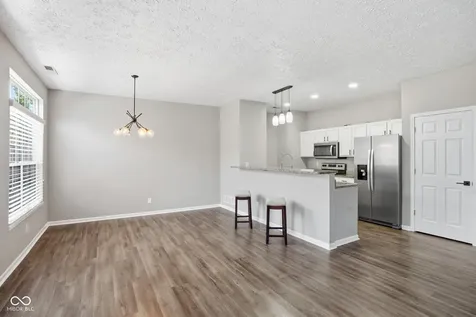 8078 Windham Lake Way Indianapolis IN 46214