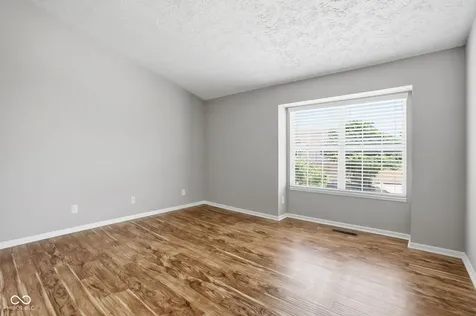 8078 Windham Lake Way Indianapolis IN 46214