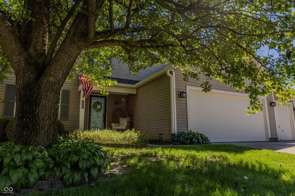 9923 S Redmond Court Indianapolis IN 46236