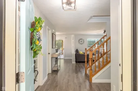 9923 S Redmond Court Indianapolis IN 46236