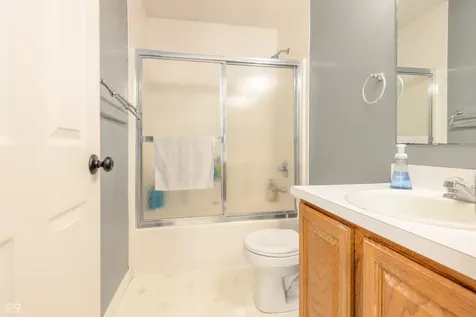 9923 S Redmond Court Indianapolis IN 46236