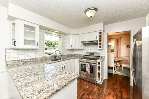485 Meadowview Court Carmel IN 46032