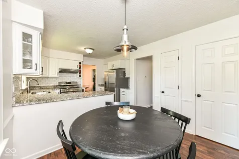 485 Meadowview Court Carmel IN 46032