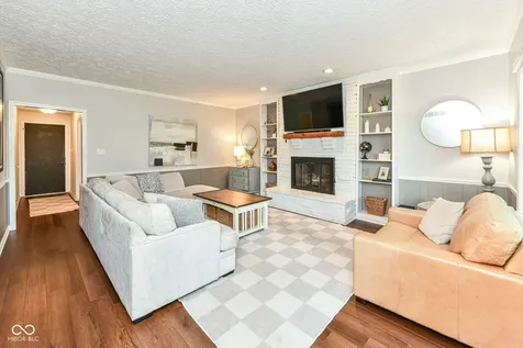 485 Meadowview Court Carmel IN 46032