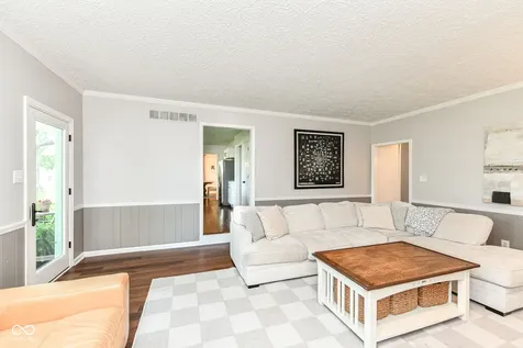 485 Meadowview Court Carmel IN 46032