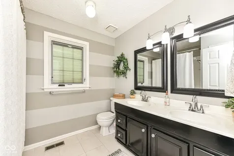 485 Meadowview Court Carmel IN 46032