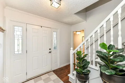 485 Meadowview Court Carmel IN 46032