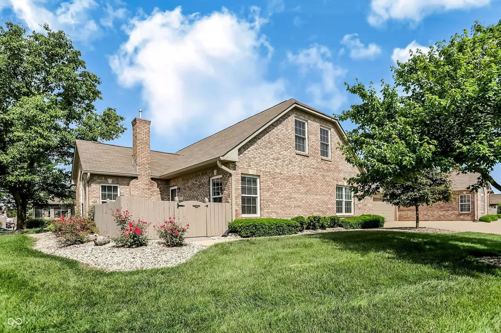 2361 Steeple Chase Shelbyville IN 46176