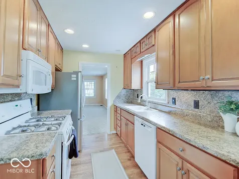 5417 E 18th Street Indianapolis IN 46218