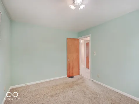 5417 E 18th Street Indianapolis IN 46218