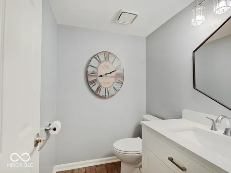 6215 Valleyview Drive Fishers IN 46038