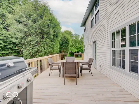 6215 Valleyview Drive Fishers IN 46038