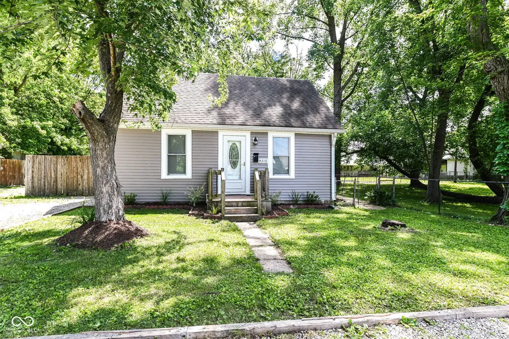 4213 Lloyd Street Indianapolis IN 46239
