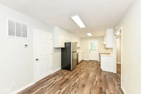 4213 Lloyd Street Indianapolis IN 46239