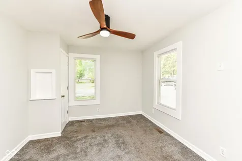 4213 Lloyd Street Indianapolis IN 46239