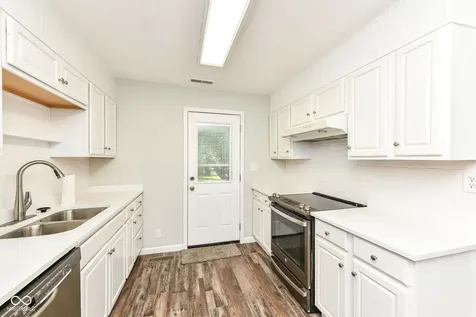4213 Lloyd Street Indianapolis IN 46239