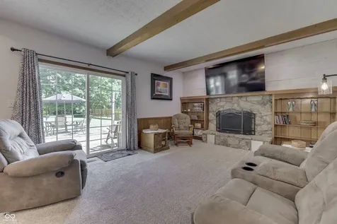 6724 W Sweet Creek Drive New Palestine IN 46163