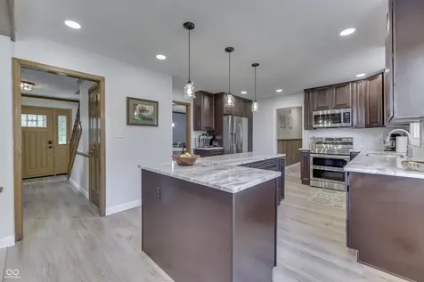6724 W Sweet Creek Drive New Palestine IN 46163