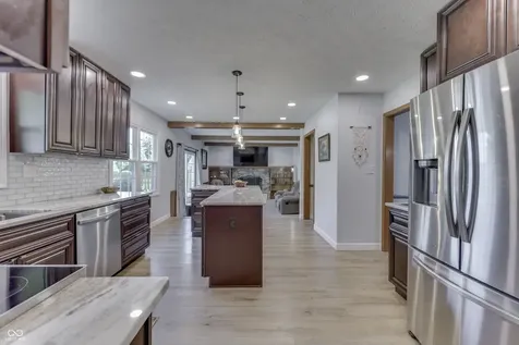 6724 W Sweet Creek Drive New Palestine IN 46163