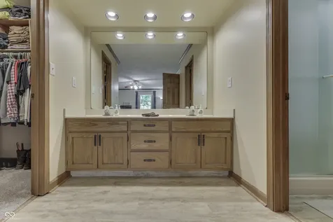 6724 W Sweet Creek Drive New Palestine IN 46163