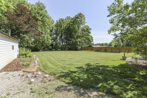 6724 W Sweet Creek Drive New Palestine IN 46163