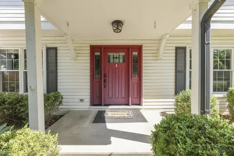 6724 W Sweet Creek Drive New Palestine IN 46163