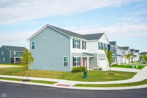 2216 Holiday Creek Drive Whitestown IN 46075