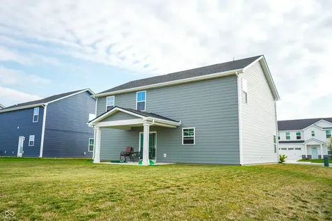 2216 Holiday Creek Drive Whitestown IN 46075
