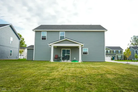 2216 Holiday Creek Drive Whitestown IN 46075
