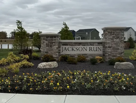 2216 Holiday Creek Drive Whitestown IN 46075