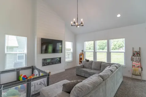 1054 E Valley Oak Court Mooresville IN 46158