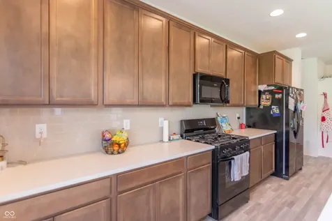 1054 E Valley Oak Court Mooresville IN 46158