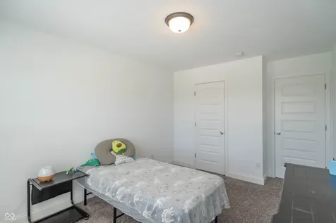 1054 E Valley Oak Court Mooresville IN 46158