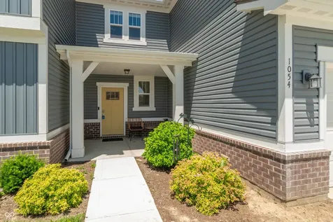 1054 E Valley Oak Court Mooresville IN 46158