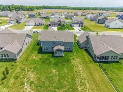 1054 E Valley Oak Court Mooresville IN 46158