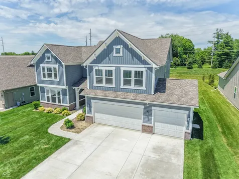 1054 E Valley Oak Court Mooresville IN 46158