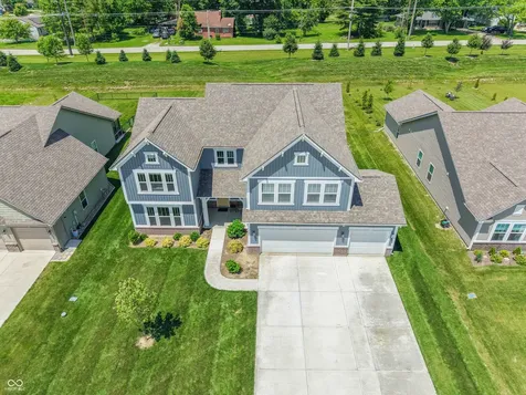 1054 E Valley Oak Court Mooresville IN 46158
