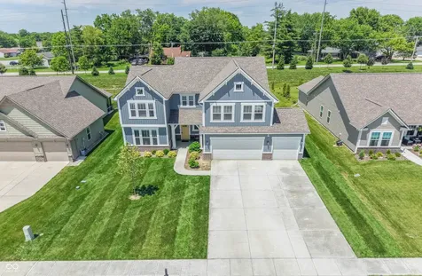 1054 E Valley Oak Court Mooresville IN 46158