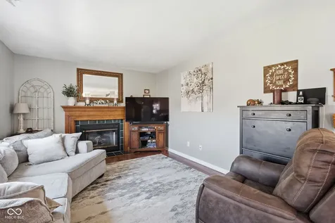 556 Alton Drive Greenwood IN 46143