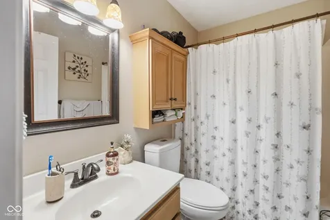 556 Alton Drive Greenwood IN 46143