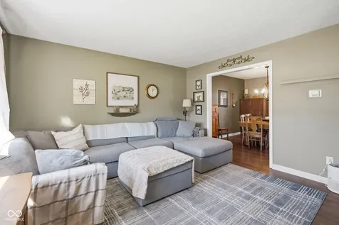 556 Alton Drive Greenwood IN 46143