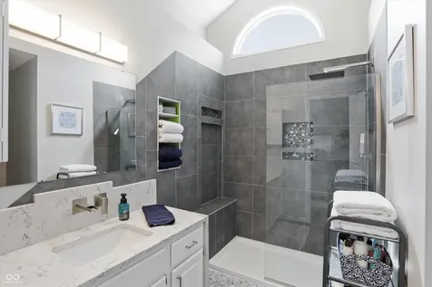 8323 La Habra Lane Indianapolis IN 46236