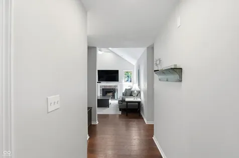 8323 La Habra Lane Indianapolis IN 46236